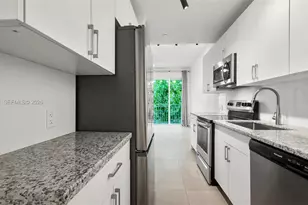 1536 NW 15th Ave, Miami, FL 33125 - Photo 11