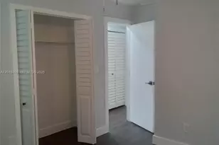 1070 NW 23rd Rd, Fort Lauderdale, FL 33311 - Photo 9