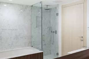 1000 Brickell Plaza, Miami, FL 33131 - Photo 17