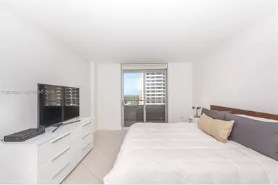 5555 Collins Ave #9U, Miami Beach, FL 33140 - Photo 31