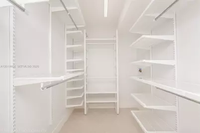 5555 Collins Ave #9U, Miami Beach, FL 33140 - Photo 33