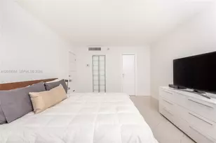 5555 Collins Ave, Miami Beach, FL 33140 - Photo 29