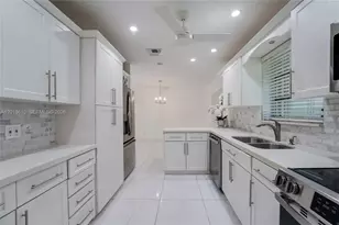 7220 SW 69th Ct, Miami, FL 33143 - Photo 15