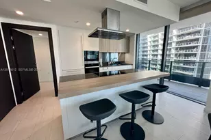 1000 Brickell Plaza, Miami, FL 33131 - Photo 11