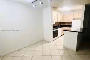 10717 Cleary Blvd, Plantation, FL 33324 - Photo 3