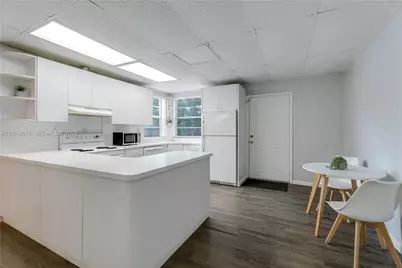 6531 SW 57th Pl, South Miami, FL 33143 - Photo 17