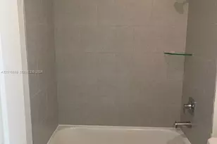 8167 NW 41st St, Doral, FL 33166 - Photo 19