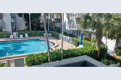 1801 S Treasure Dr #222, North Bay Village, FL 33141 - Photo 5
