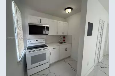 2775 NW 57th St, Miami, FL 33142 - Photo 9