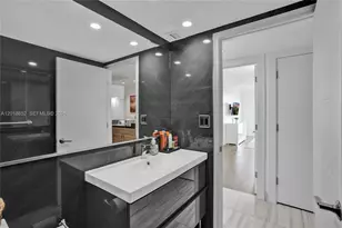19370 Collins Ave, Sunny Isles Beach, FL 33160 - Photo 29