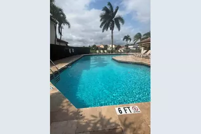 18950 NW 22nd St, Pembroke Pines, FL 33029 - Photo 13