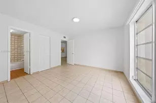 305 W 68th St, Hialeah, FL 33014 - Photo 7