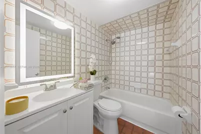 305 W 68th St #206, Hialeah, FL 33014 - Photo 9