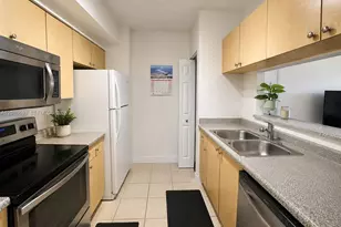 2240 E Preserve Way, Miramar, FL 33025 - Photo 5