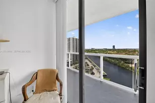 20505 E Country Club Dr, Aventura, FL 33180 - Photo 23