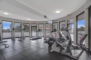 20505 E Country Club Dr, Aventura, FL 33180 - Photo 35