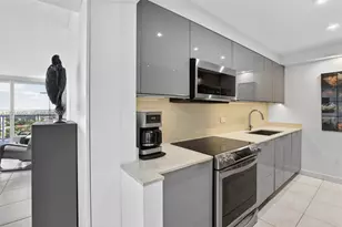 20505 E Country Club Dr, Aventura, FL 33180 - Photo 7