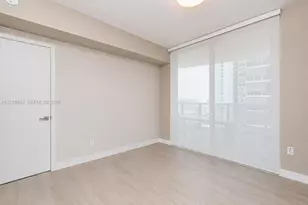 488 NE 18th St, Miami, FL 33132 - Photo 15