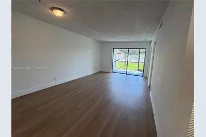 3400 Foxcroft Rd #107, Miramar, FL 33025 - Photo 7