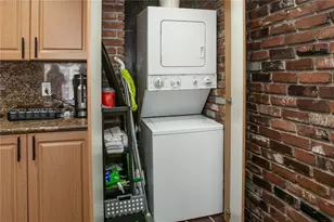 1800 NE 114th St, Miami, FL 33181 - Photo 19