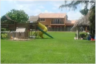 12425 SW 43rd St #-, Miami, FL 33175 - Photo 11