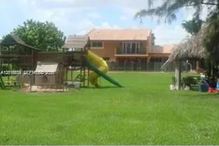 12425 SW 43rd St, Miami, FL 33175 - Photo 11