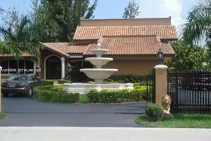 12425 SW 43rd St, Miami, FL 33175 - Photo 1