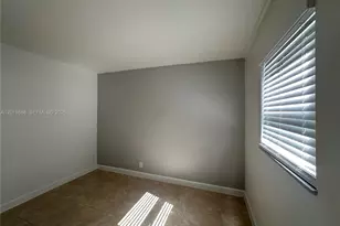2705 NE 9th Ave, Wilton Manors, FL 33334 - Photo 21