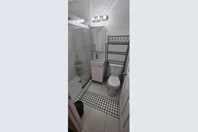 1611 Michigan Ave #4, Miami Beach, FL 33139 - Photo 13