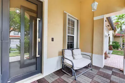 3985 NE 15th St, Homestead, FL 33033 - Photo 5