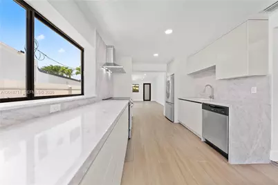 7515 SW 32nd St, Miami, FL 33155 - Photo 9