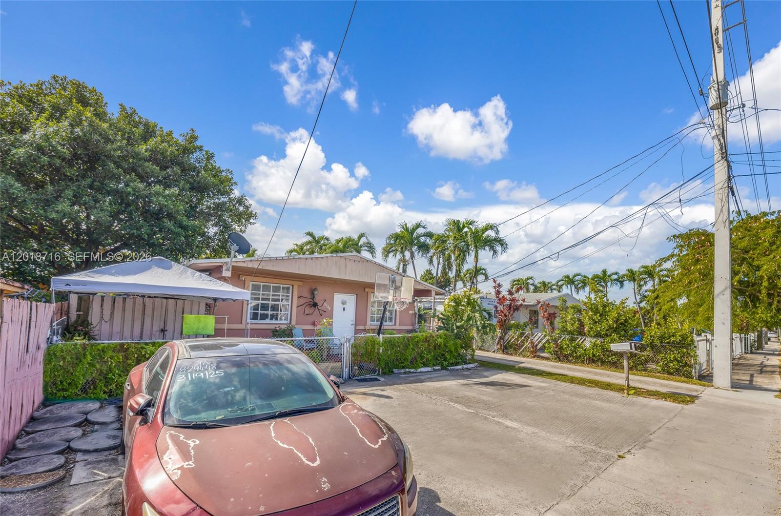 3126 NW 28th St - 3126 NW 28th St, Miami, FL 33142 Luxury Property | Jose Angel Pina