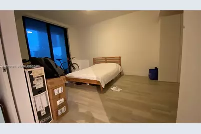 1010 Brickell Ave #2208, Miami, FL 33131 - Photo 5