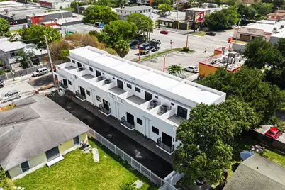 724 NW 55th Ter #724, Miami, FL 33127 - Photo 1