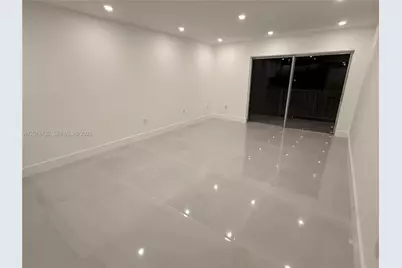 6070 W 19th Ave #315, Hialeah, FL 33012 - Photo 7