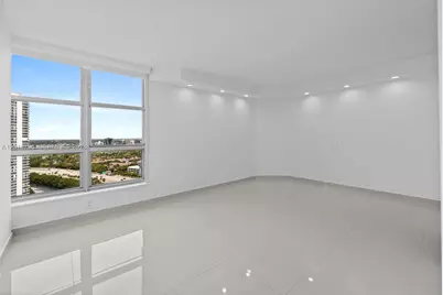 19195 NE 36th Ct #2705, Aventura, FL 33180 - Photo 21
