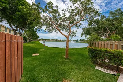 2445 SE 14th Ave #375, Homestead, FL 33035 - Photo 9