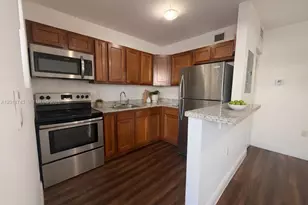 540 NW 7th St, Miami, FL 33136 - Photo 3
