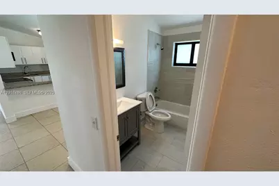 17601 NE 5th Ct, North Miami Beach, FL 33162 - Photo 15