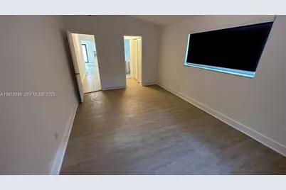17601 NE 5th Ct, North Miami Beach, FL 33162 - Photo 21