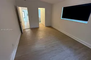 17601 NE 5th Ct, North Miami Beach, FL 33162 - Photo 21
