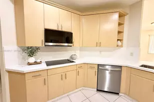 2816 Kinsington Cir, Weston, FL 33332 - Photo 5