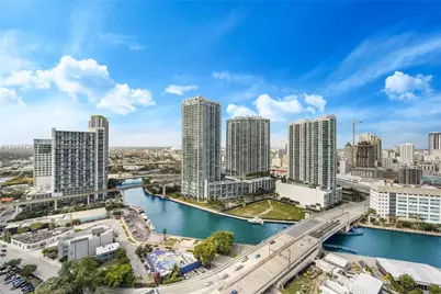 68 SE 6th St #2310, Miami, FL 33131 - Photo 1