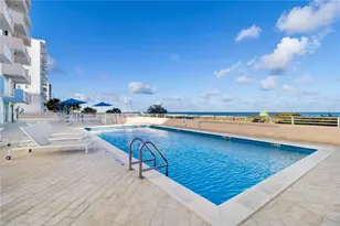 345 Ocean Dr, Miami Beach, FL 33139 - Photo 15