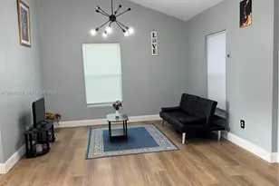 414 N 60th Way, Hollywood, FL 33024 - Photo 7