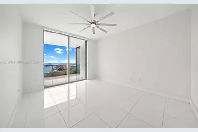 900 Biscayne Blvd #5602, Miami, FL 33132 - Photo 5