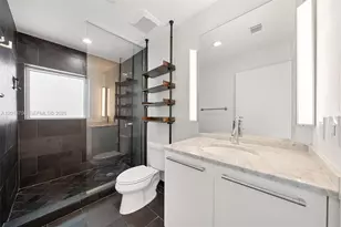 900 Biscayne Blvd, Miami, FL 33132 - Photo 21