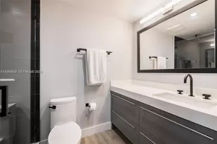 1000 Venetian Way, Miami, FL 33139 - Photo 13