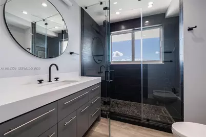 1000 Venetian Way #502, Miami, FL 33139 - Photo 11