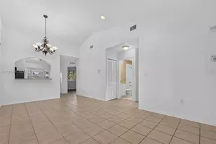 2600 SE 12th Pl, Homestead, FL 33035 - Photo 5